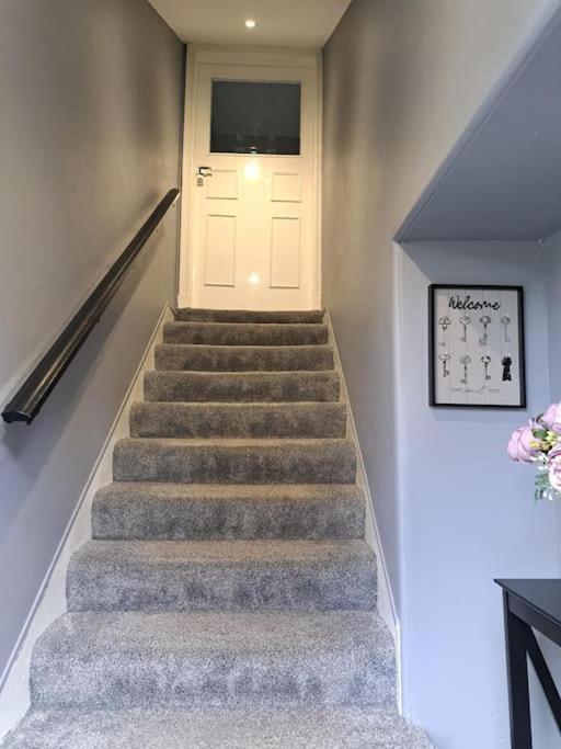 Glasgow Apartment Close To The Airport Renfrew Ngoại thất bức ảnh