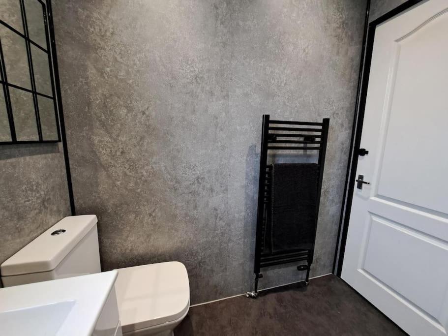 Glasgow Apartment Close To The Airport Renfrew Ngoại thất bức ảnh